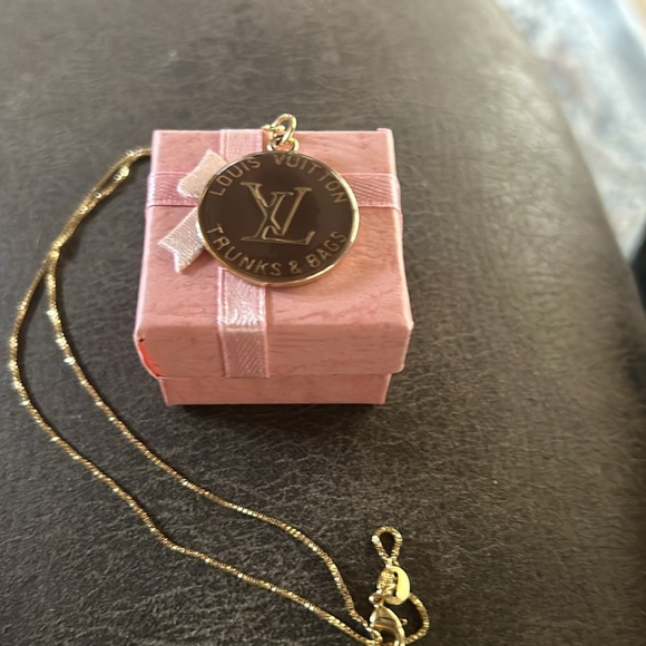 Brown Circle Zipper Pull Necklace - Picture 2 of 6